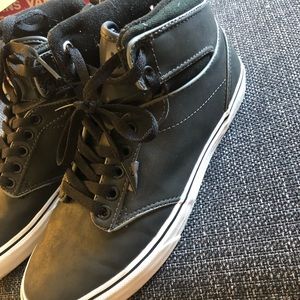Vans Atwood leather men’s 8 women’s 10
